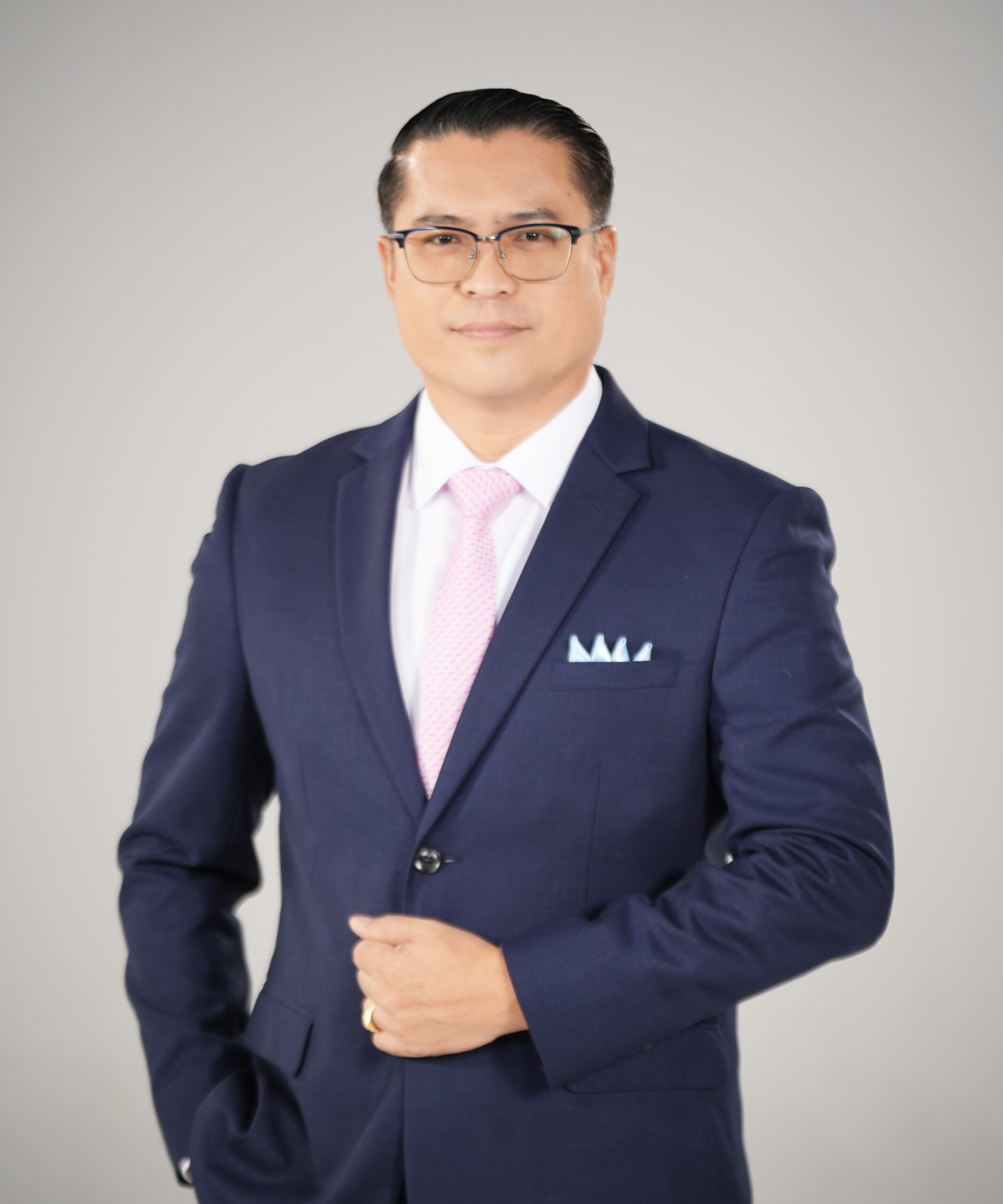 https://terabyteplus.com/wp-content/uploads/2023/07/Mr.Sarawut-Ruamsanit-250x300-1-scaled.jpg