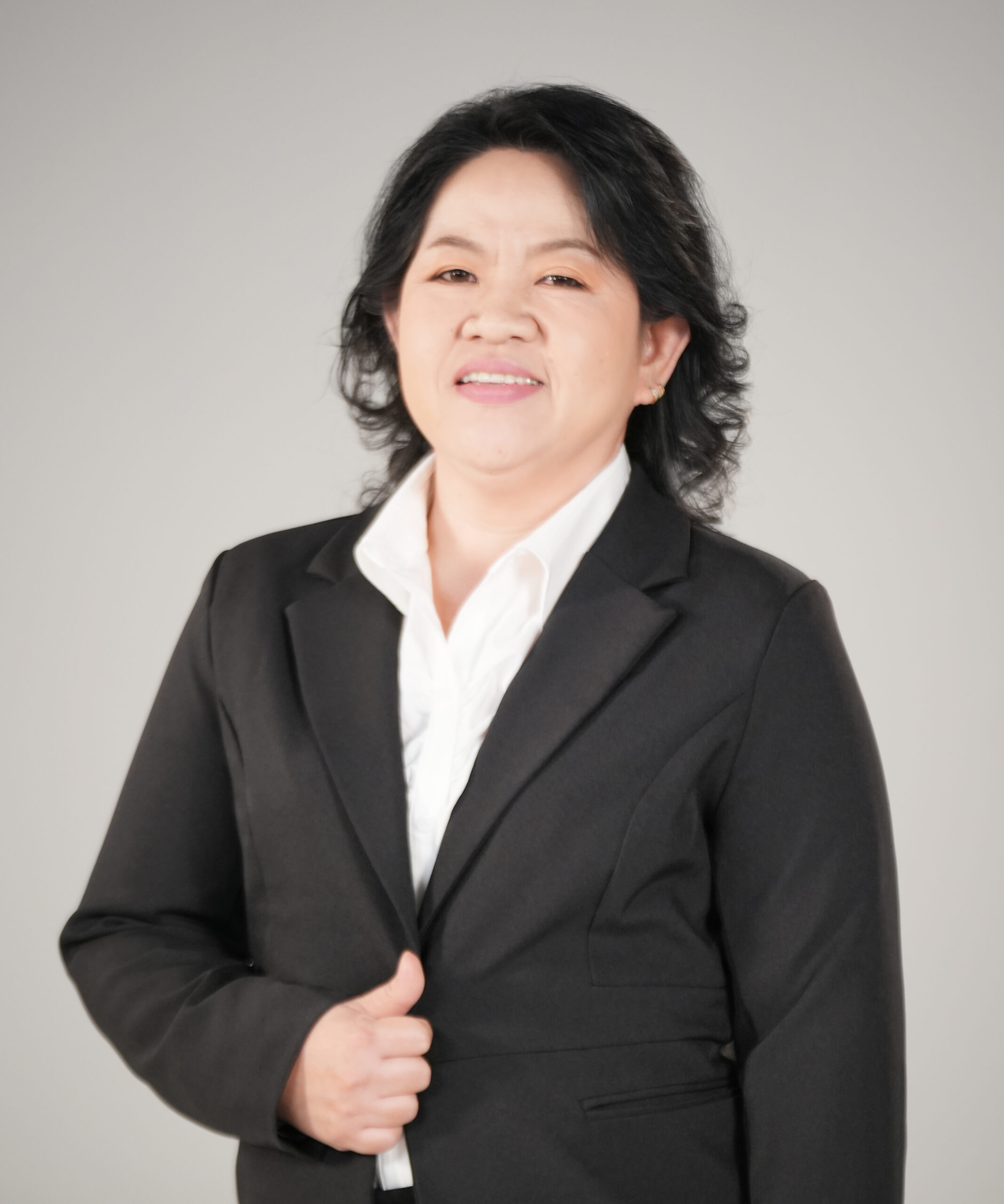 https://terabyteplus.com/wp-content/uploads/2023/07/Ms.Saiyoud-Naewdeesri-250x300-1-scaled.jpg